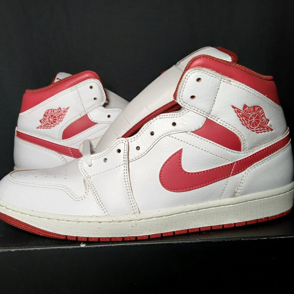 Nike Air Jordan 1 Mid SE White/Lobster-Dune Red Sail Men Shoe Size 13